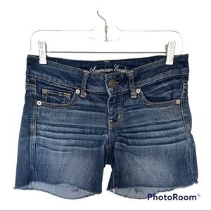 American Eagle frayed hem jean shorts 4